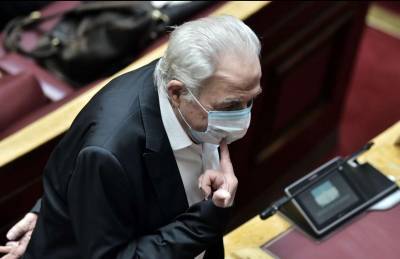 Κορονοϊός: Υποχρεωτική η μάσκα και στη Βουλή