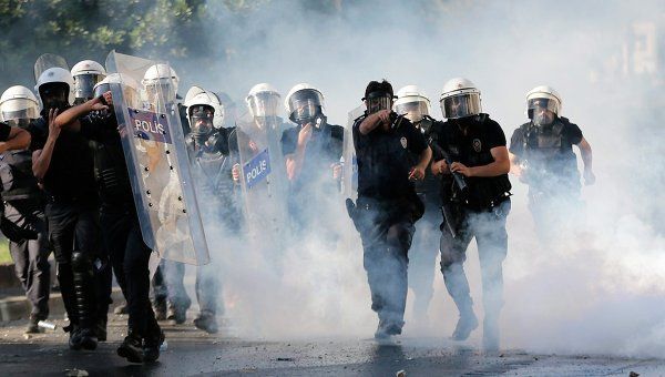 Νέα ένταση στην Τουρκία - Ευρεία χρήση χημικών στο πάρκο Γκεζί