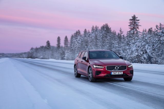 Η Volvo Cars καταγράφει το καλύτερο δεύτερο εξάμηνο στην ιστορία