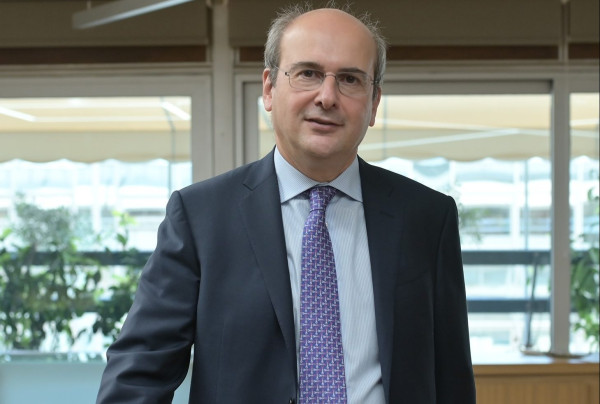 Χατζηδάκης: Δράσεις για την ενθάρρυνση της ιδιωτικής και δημόσιας αποταμίευσης