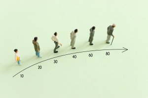 Πώς ζουν τα άτομα άνω των 65 ετών στην Ελλάδα; Νέα έρευνα ανατρέπει τα στερεότυπα