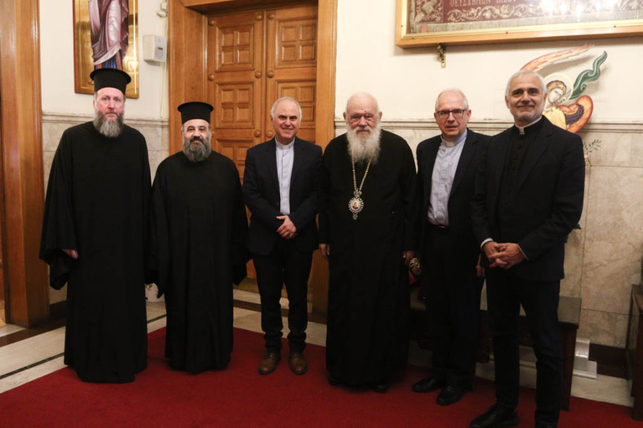 Συναντήσεις Ιερώνυμου με εκπροσώπους χριστιανικών δογμάτων για το γάμο ομόφυλων