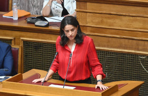 Κεραμέως: Το 13ωρο υπήρχε ήδη, ο εργαζόμενος έχει δικαίωμα να αρνηθεί