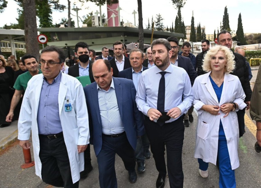 Ανδρουλάκης: Η πρόταση του ΠΑΣΟΚ για αναγέννηση του ΕΣΥ