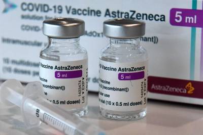 Εμβόλιο AstraZeneca: Νέο «καμπανάκι» EMA-Ποιοι δεν πρέπει να το χρησιμοποιούν