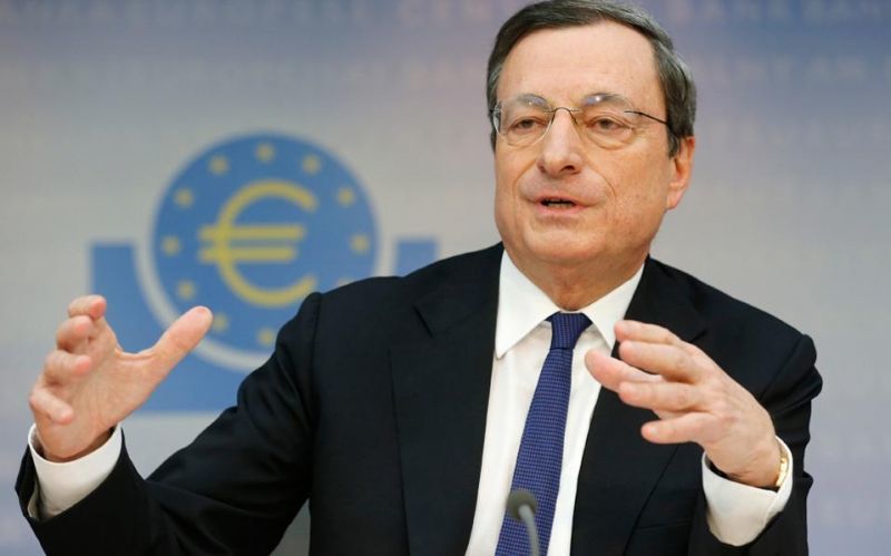 Ντράγκι: Σύντομα ο πληθωρισμός θα κινηθεί αποφασιστικά υψηλότερα