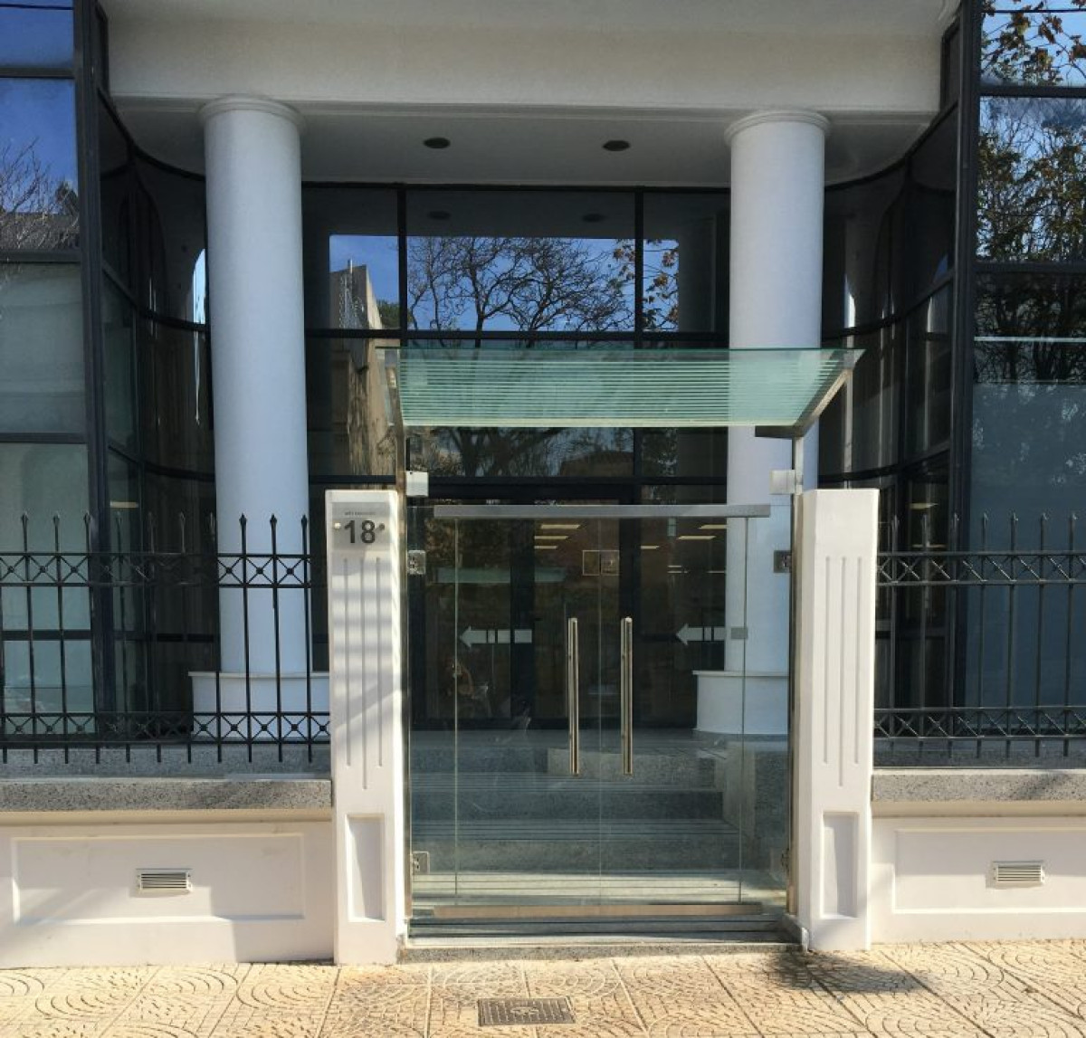ΑΑΔΕ: Μεταστέγαση σε κτήριο της ΔΟΥ ΦΑΕ Αθηνών στον Κεραμεικό