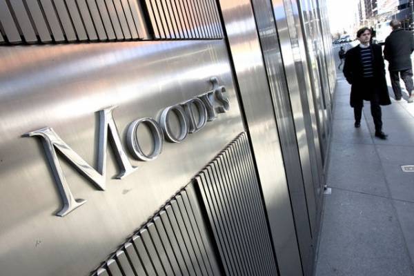 Moody's: Brexit και δασμοί οι απειλές για την Ευρωζώνη