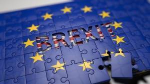Brexit: Βρετανία-ΕΕ βρήκαν την «χρυσή τομή» για την αλιεία