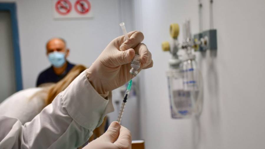 Κορονοϊός: 29.128 εμβολιασμοί πραγματοποιήθηκαν τις τελευταίες 24 ώρες