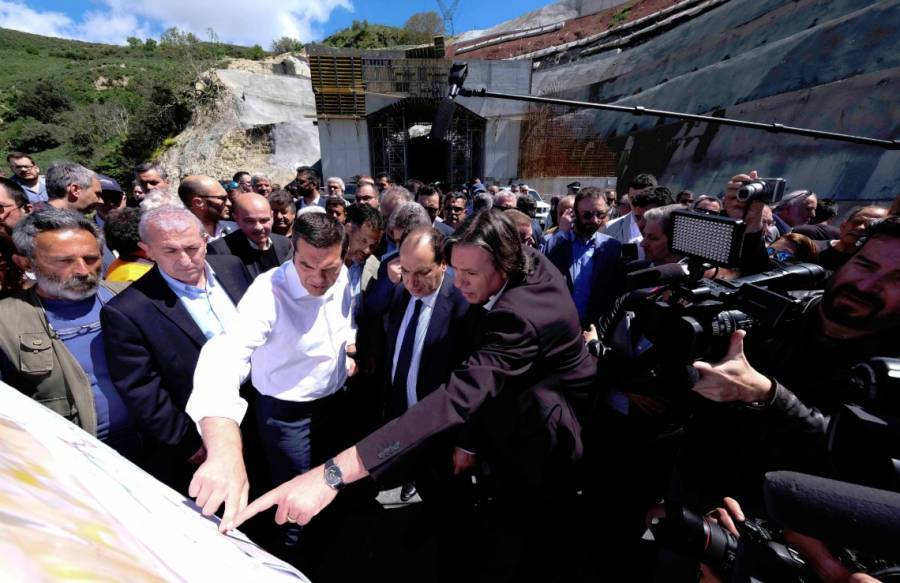 Στο οδικό έργο Ηράκλειο-Μεσαρά βρέθηκε ο Αλέξης Τσίπρας