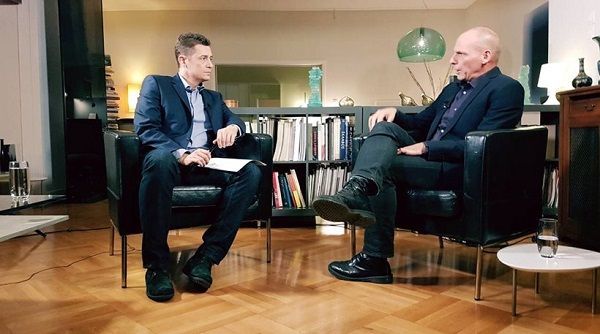 Μεγάλες στιγμές: Ο Βαρουφάκης ετοιμάζεται για την ευρωβουλή!