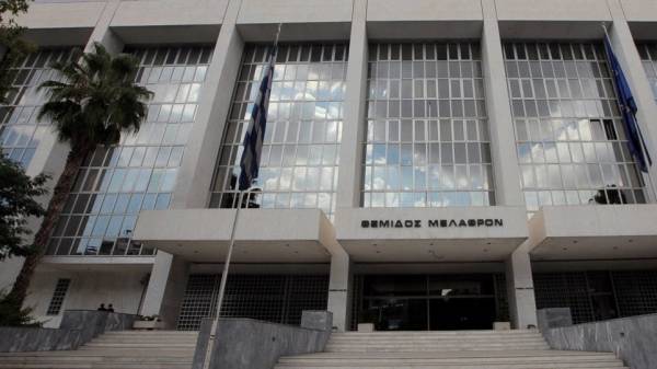 Άρειος Πάγος: Με «κουκούλες» η κατάθεση των προστατευόμενων μαρτύρων