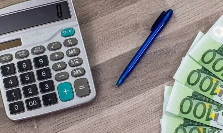 Πώς θα στηθεί «ανάχωμα» στις απώλειες ρυθμίσεων οφειλών στην Εφορία