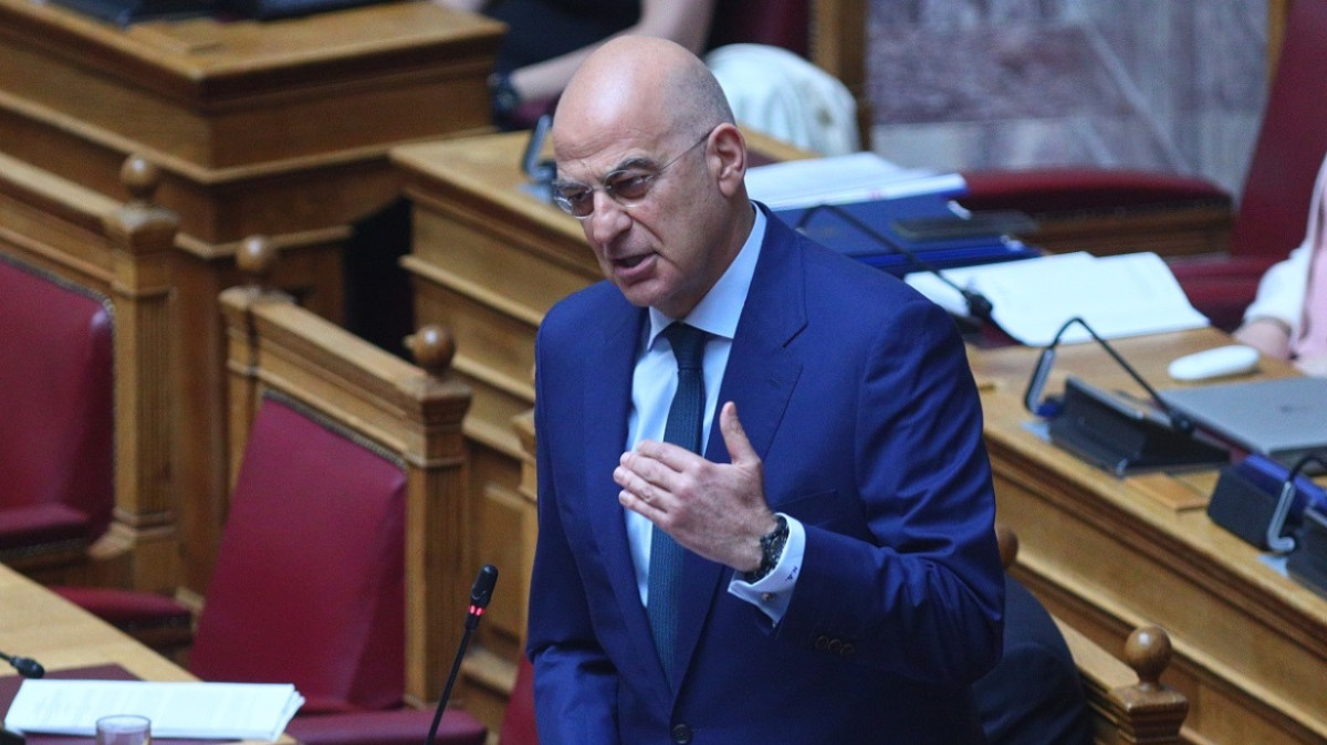 Δένδιας: Δεν επιτρέπουμε την ανατροπή ισορροπίας κάτω από τη θάλασσα