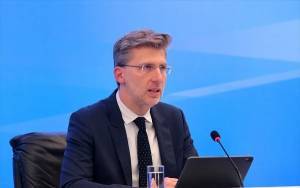 Σκέρτσος: Χωρίς δέσμευση για πρωτογενές πλεόνασμα (πιθανότατα) και το 2021