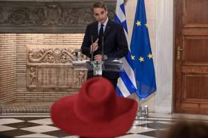 Η προβοκατόρικη ερώτηση της Ολλανδής δημοσιογράφου που κατέληξε πάσα στον Μητσοτάκη