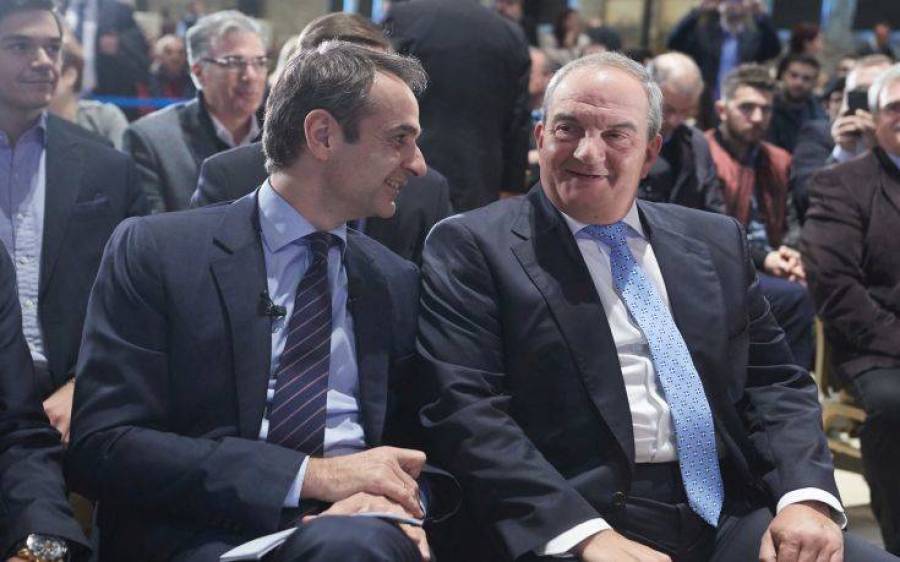 Κοινή εμφάνιση Μητσοτάκη - Καραμανλή με κάποια σημασία