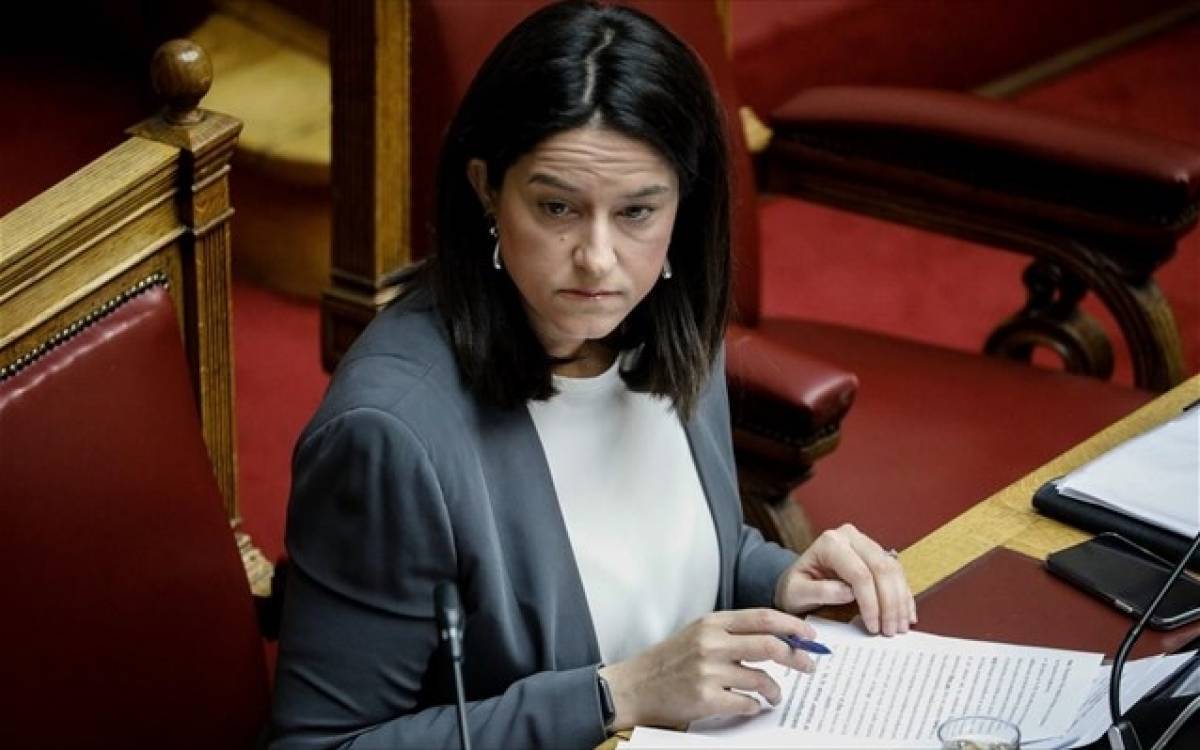 Βουλή: Σκληρή κόντρα Κεραμέως-Φίλη στη συζήτηση ν/σ για ιδιωτική εκπαίδευση