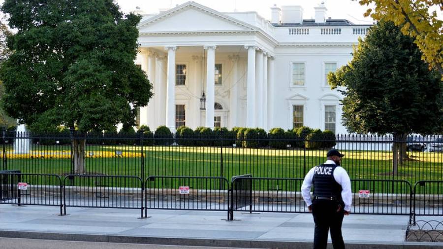 Άνδρας αυτοπυρπολήθηκε έξω από τον Λευκό Οίκο