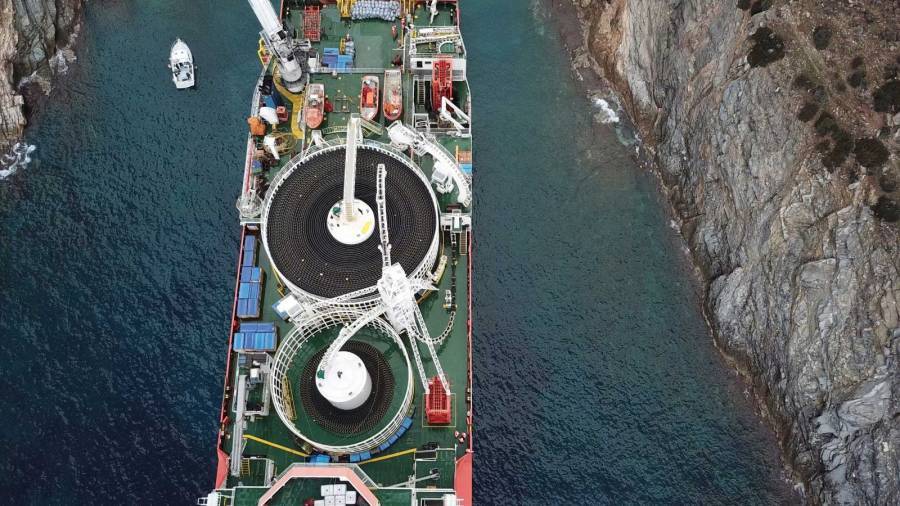 Διασύνδεση Σαντορίνης: Η HELLENIC CABLES ανάδοχος του καλωδιακού τμήματος
