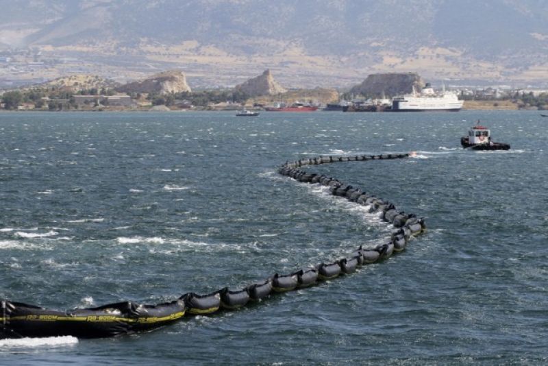 Εμφανίσθηκαν στην Ελευσίνα οι πρώτες «ντάνες» παροπλισμένων πλοίων
