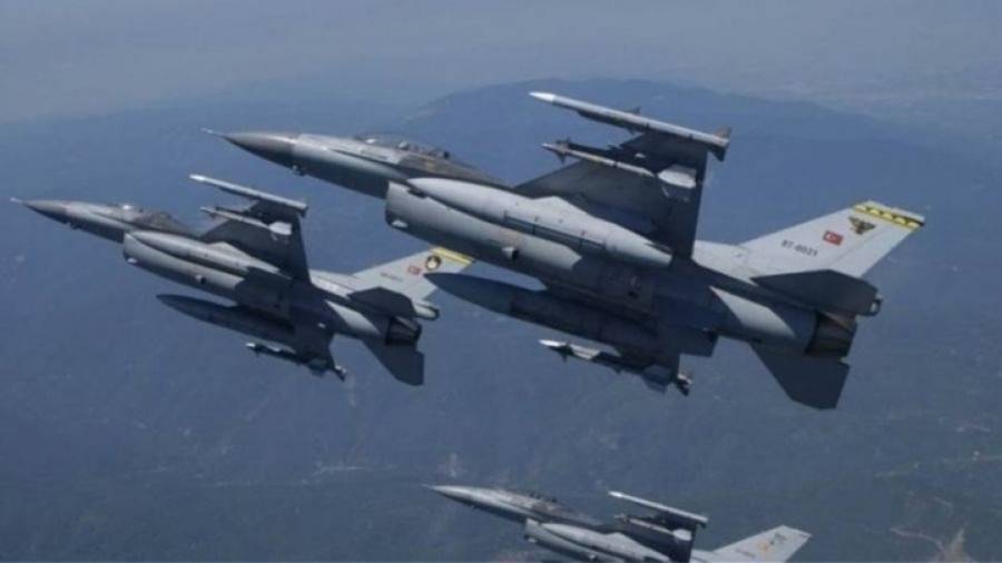 Μπαράζ τουρκικών παραβιάσεων στο Αιγαίο