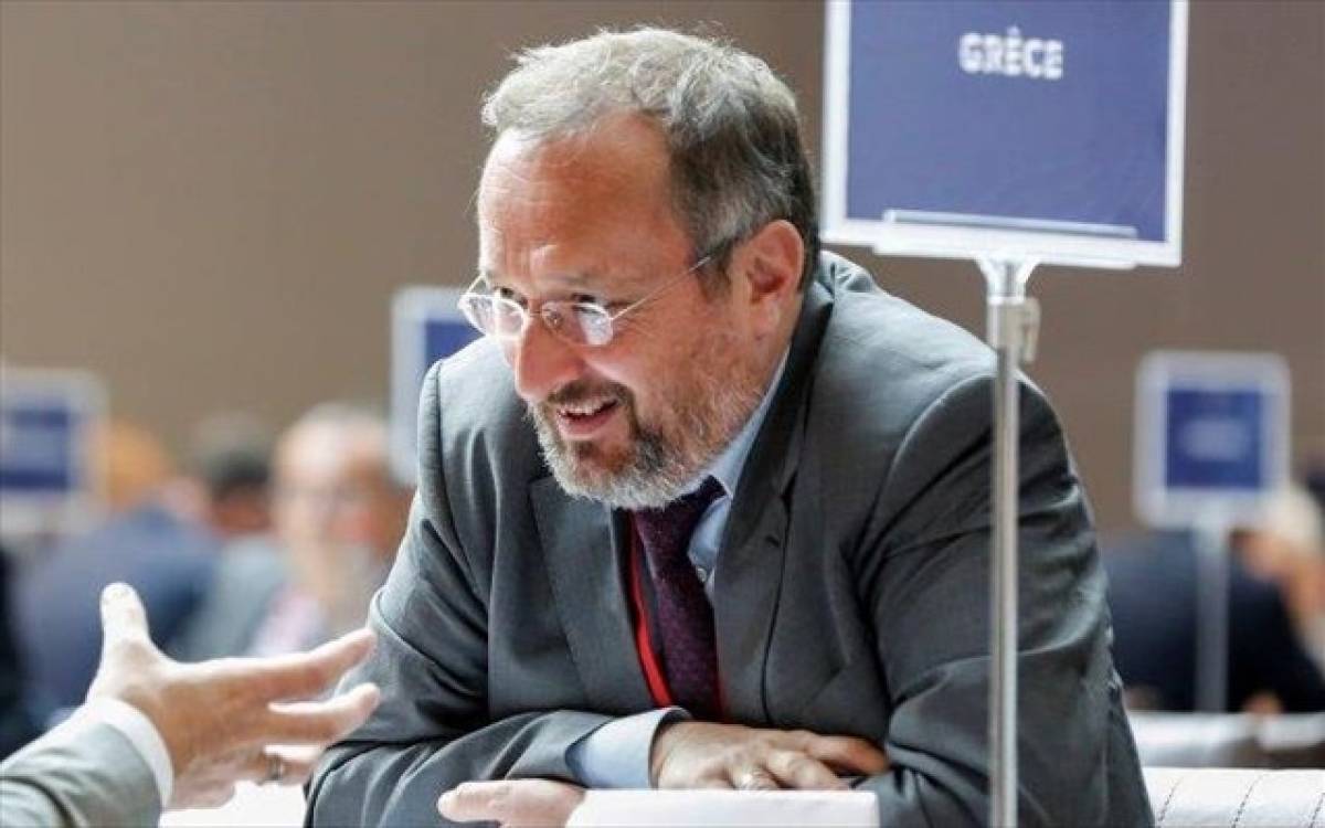 Γάλλος πρέσβης: Μεγάλη στιγμή η ελληνική έξοδος από το μνημόνιο
