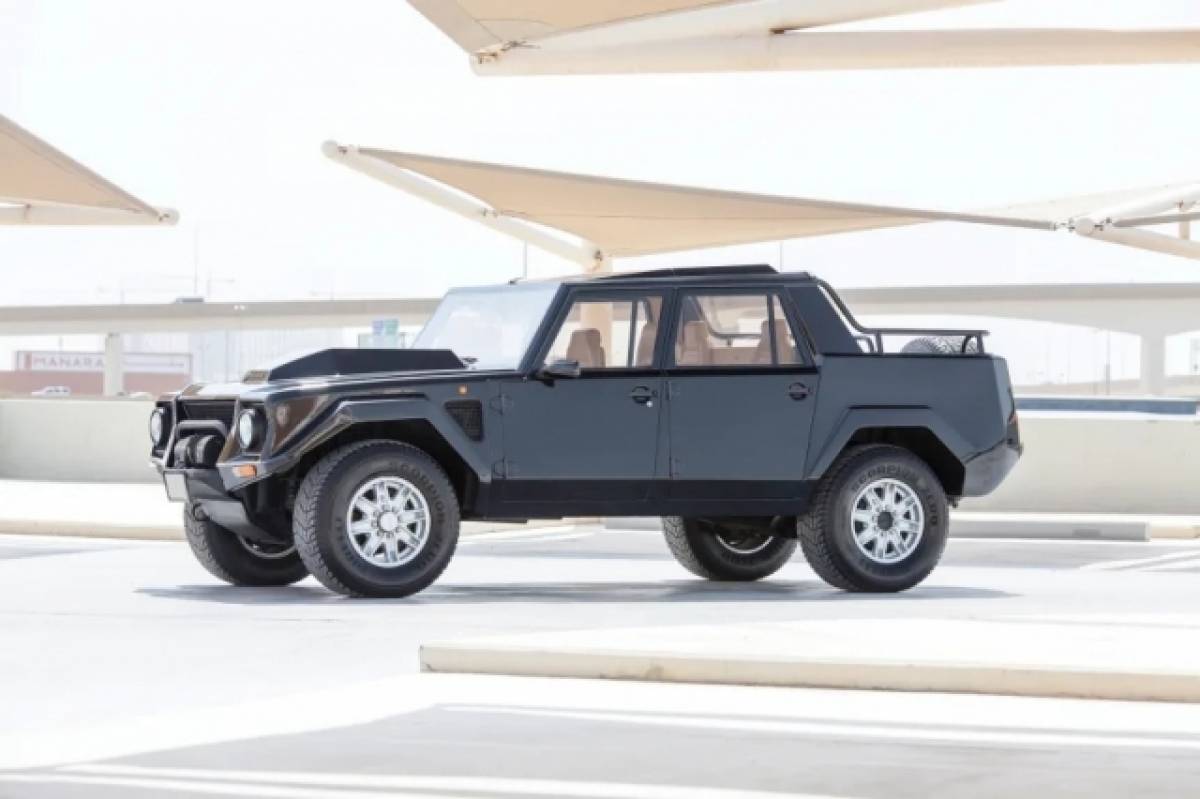 Ένα σούπερ cool θηρίο: 1990 Lamborghini LM002