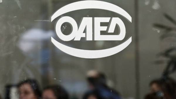 Μεγάλη συμμετοχή στα εξ αποστάσεως μαθήματα του ΟΑΕΔ