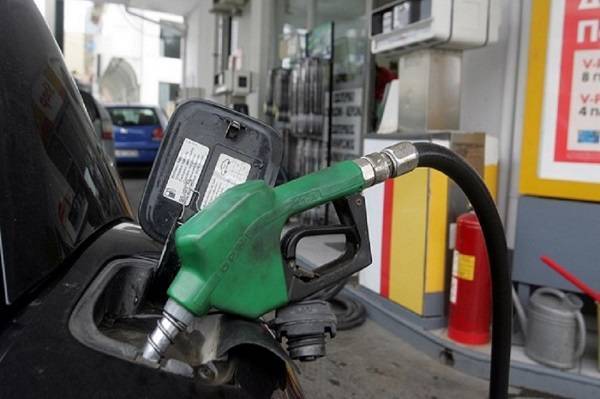 Θέμα ημερών να ξεπεράσει η βενζίνη τα 2 ευρώ