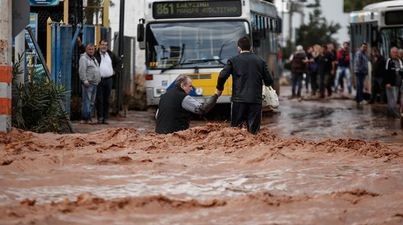 Δεκαπέντε νεκροί από την κακοκαιρία στη Δυτική Αττική!(upd)