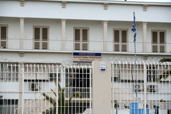 Φυλακές Κορυδαλλού: Εντοπίστηκαν αυτοσχέδια όπλα μετά από έρευνα