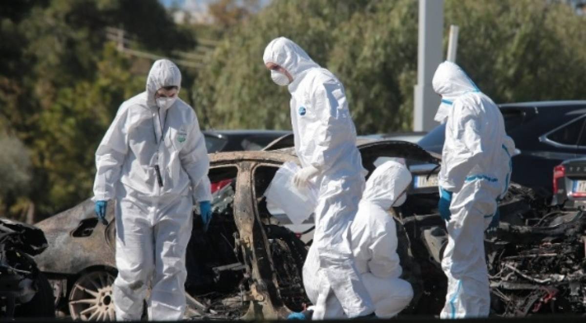 Υπολείμματα εκρηκτικού μηχανισμού βρέθηκαν στο υπαίθριο πάρκινγκ της Γλυφάδας