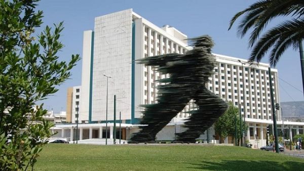 Στη Home Holdings το 100% της "Ιονική Ξενοδοχειακές Επιχειρήσεις Α.Ε."