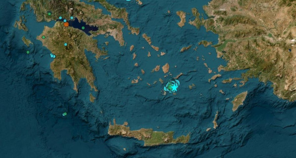 Σε κατάσταση έκτακτης ανάγκης η Σαντορίνη λόγω των σεισμών