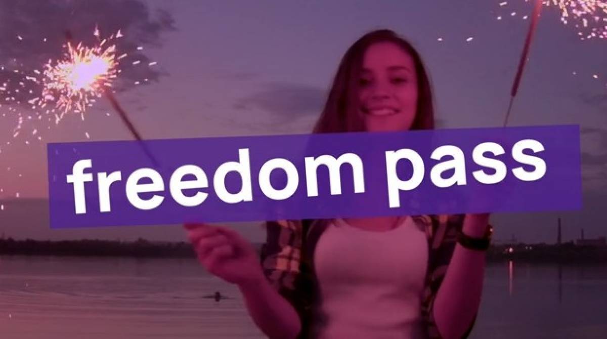 «Freedom pass» για ανήλικους ώστε να εμβολιαστούν