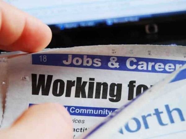 ΗΠΑ: Χάθηκαν πάνω από 700.000 θέσεις εργασίας τον Μάρτιο (γράφημα)