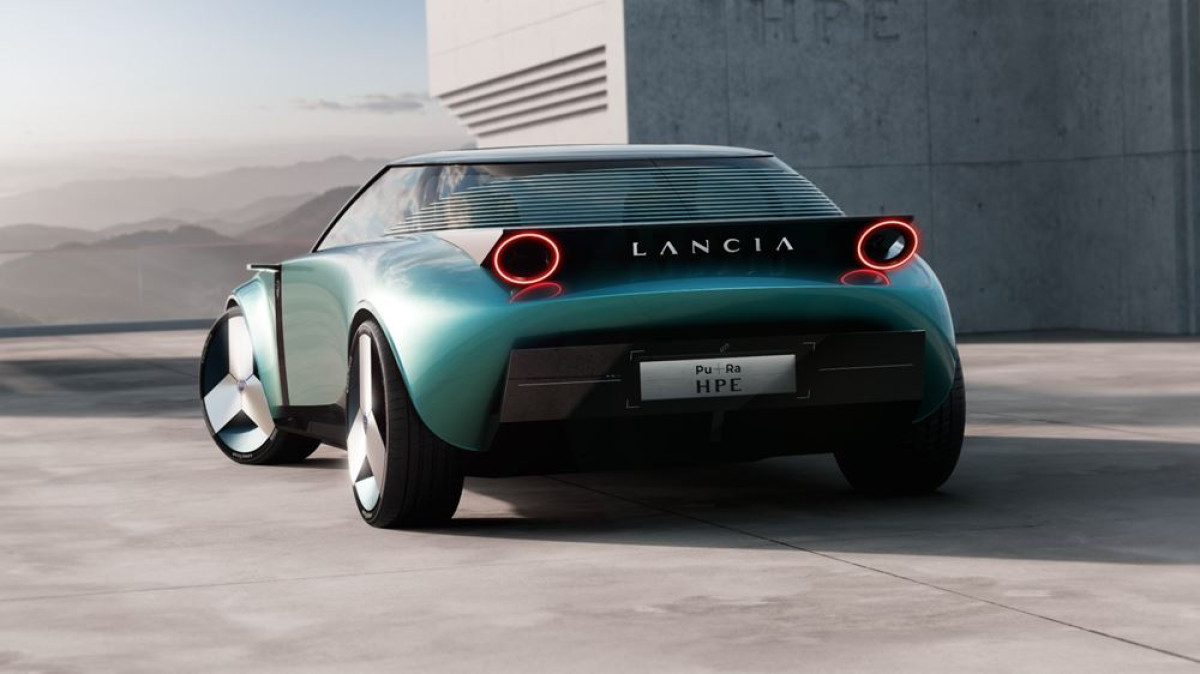 Lancia Pu+Ra HPE:Το πρώτο αυτοκίνητο της νέας εποχής της μάρκας