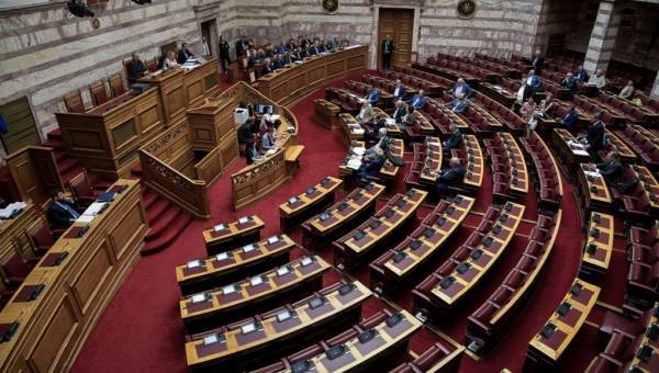 Βουλή: Ολοκληρώνεται η πενθήμερη συζήτηση για τη συνταγματική αναθεώρηση