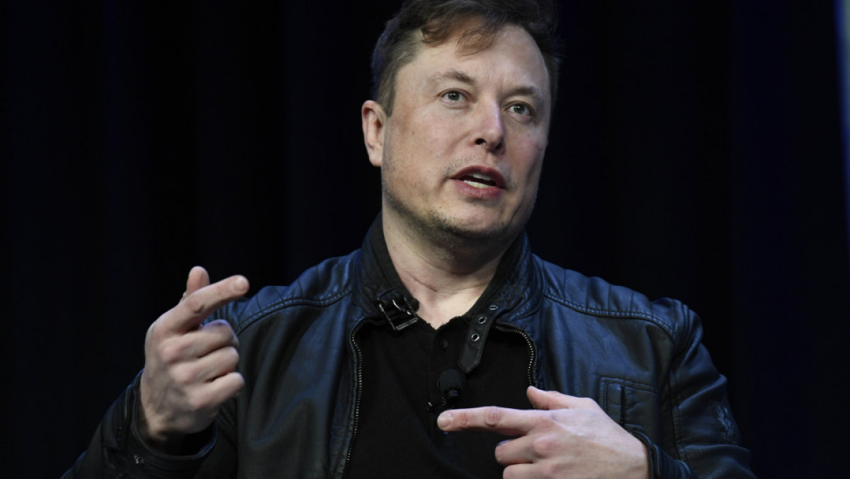 Μασκ: Πιθανή μείωση τιμών στην Tesla, εάν υποχωρήσει ο πληθωρισμός