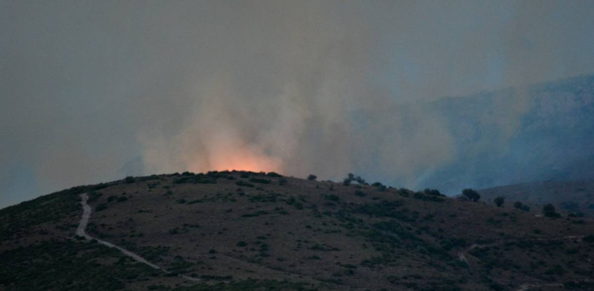 Εύβοια: Νέο μέτωπο φωτιάς στην Ιστιαία
