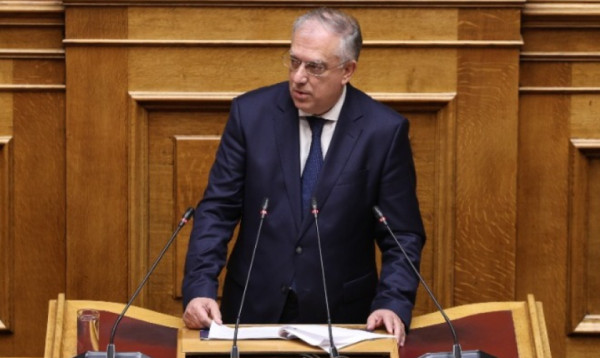 Βουλή: Εγκρίθηκε επί της αρχής το νομοσχέδιο για τις άμεσες ξένες επενδύσεις