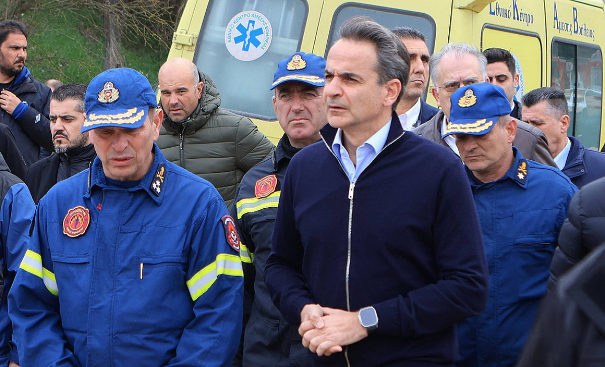 Σοκαρισμένη η κυβέρνηση από την τραγωδία- Στον... αέρα οι εκλογές