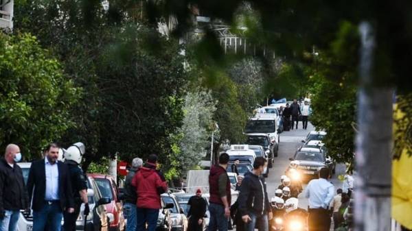 Επεισόδια σε εκκλησία στον Κορυδαλλό- Προσαγωγές 18 Χρυσαυγιτών