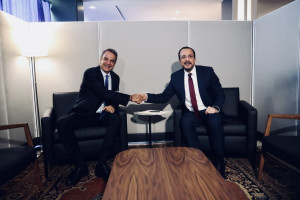 Διαβεβαιώσεις Μητσοτάκη - Χριστοδουλίδη για την υλοποίηση της ηλεκτρικής διασύνδεσης