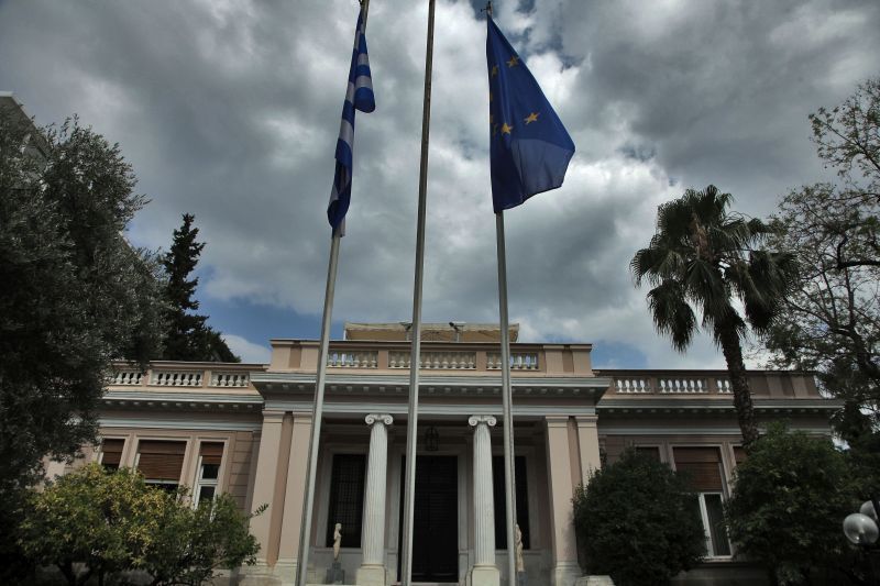 Financial Times: Εστάλη το αίτημα της Ελλάδας προς τον ESM