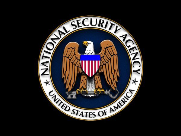 Παραιτήθηκε ο διευθυντής της NSA
