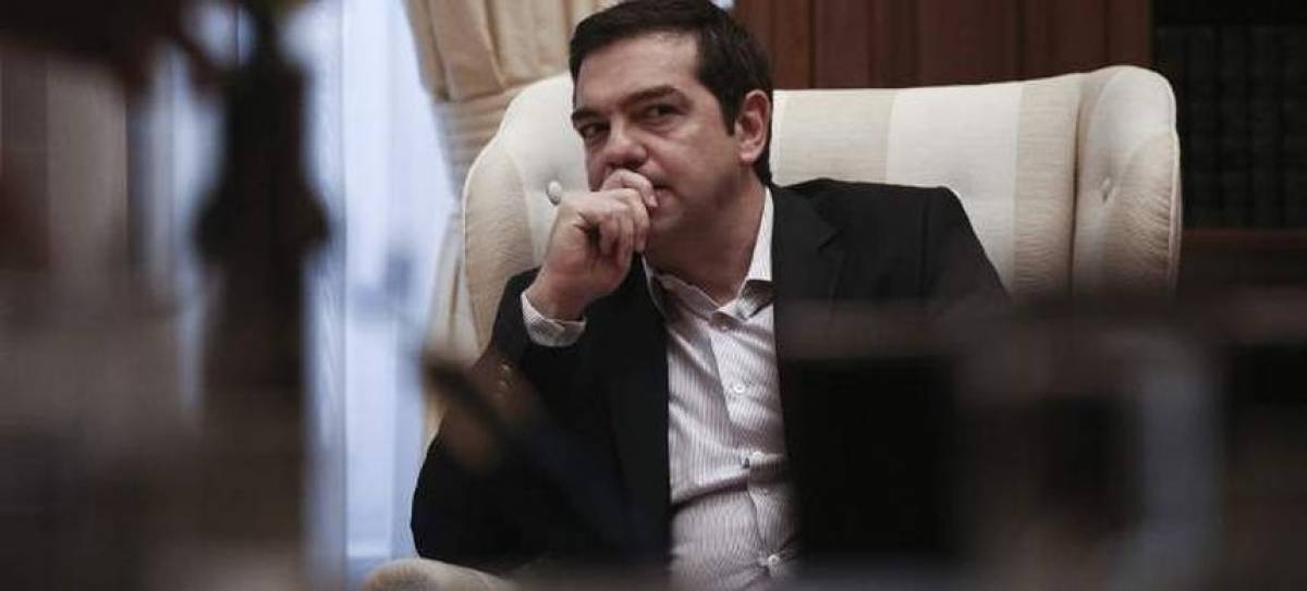 Financial Times: Ο Τσίπρας προσπαθεί να αποφύγει τις περικοπές