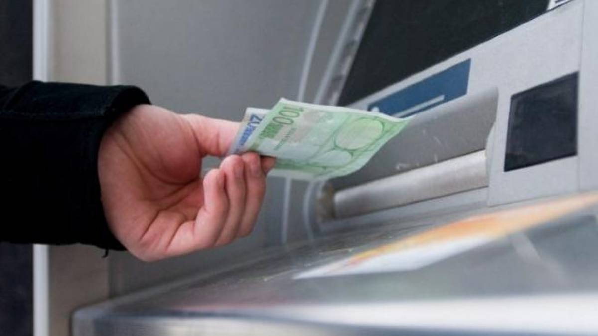 Για ποια ταμεία πιστώνονται σήμερα οι συντάξεις Απριλίου